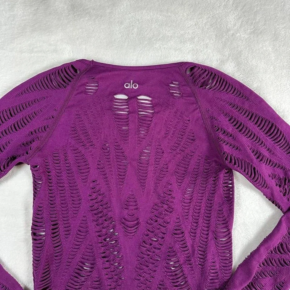 Alo Yoga wanderer vibrant purple cutout long sleeve y2k vintage athletic workout
